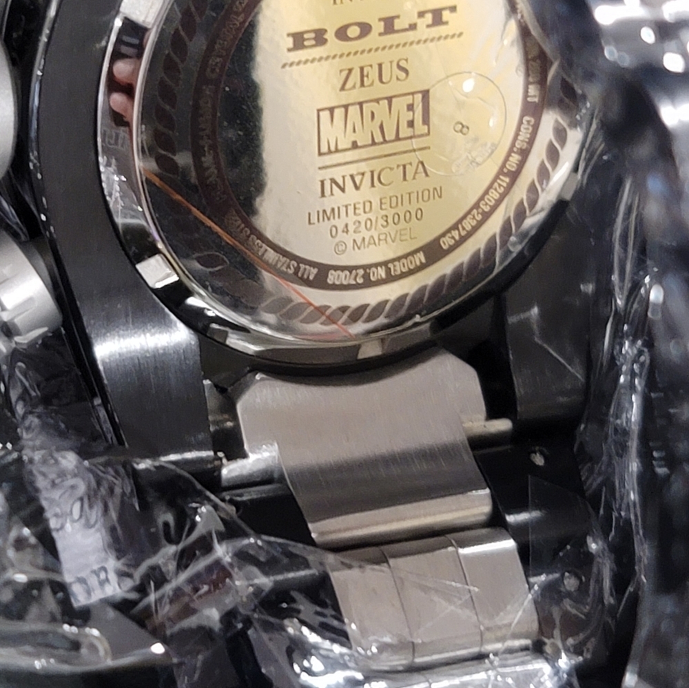 Invicta Marvel Limited Edition Punisher Quartz Dial Watch in Black/Stainless - Picture 3 of 5